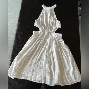 Used-White dress with open sidesz Size small